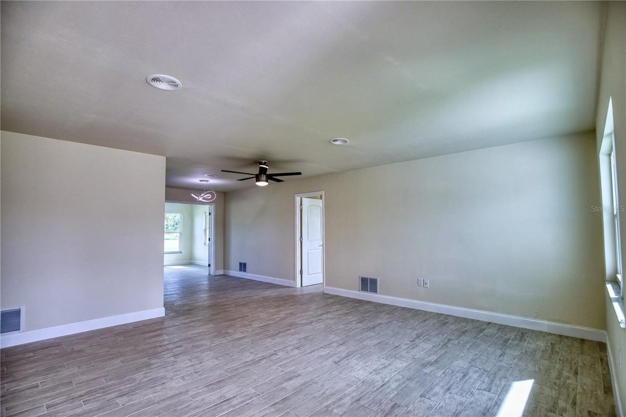 66 Oakland Hills Ct - Photo 7 of 35