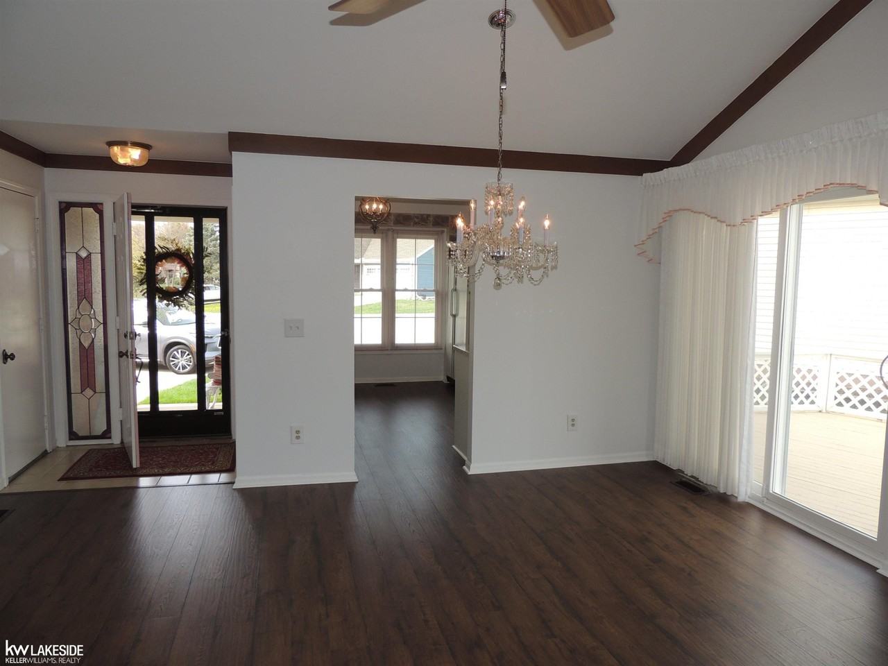 1600 Stonecrest Dr - Photo 6 of 36