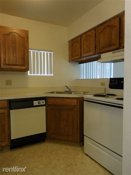 232 W Laguna St - Photo 2 of 15