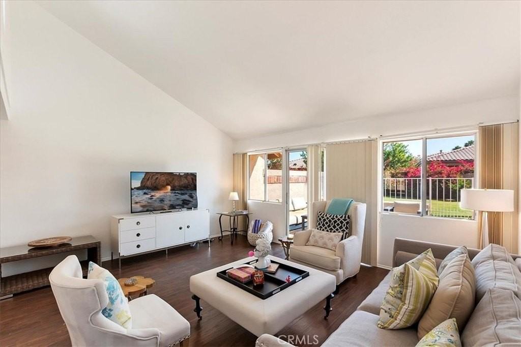 82297 Cochran Dr - Photo 2 of 32