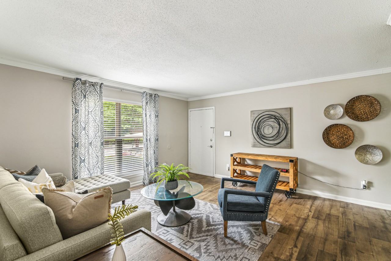 Elliot Norcross - Photo 6 of 28