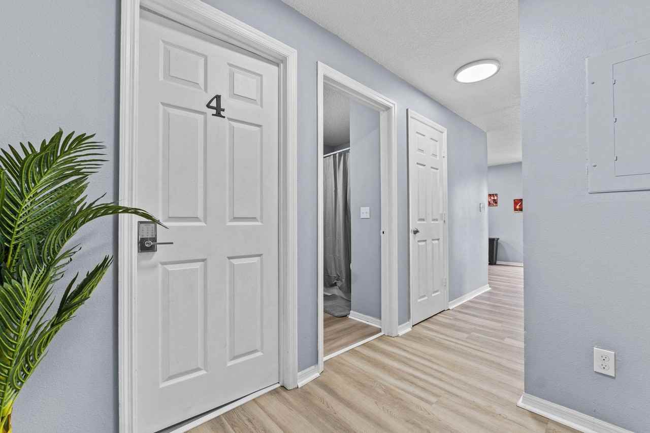 N 49th St - Photo 5 of 10