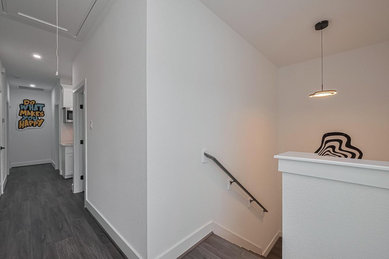 Simmons St - Photo 7 of 15