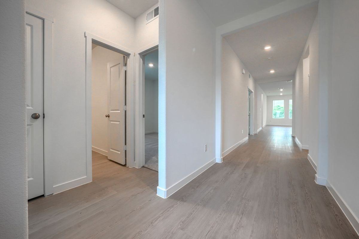 1909 Nokota Pkwy - Photo 5 of 27