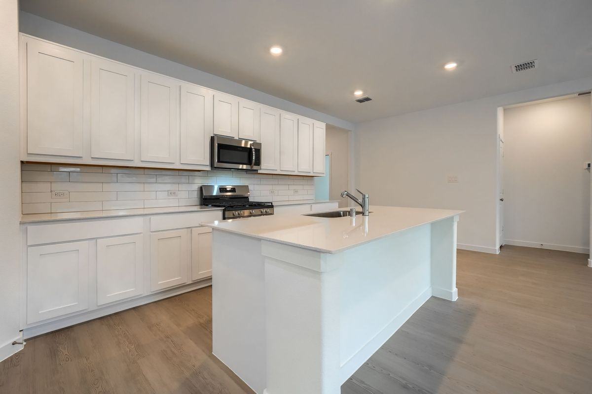 1909 Nokota Pkwy - Photo 7 of 27