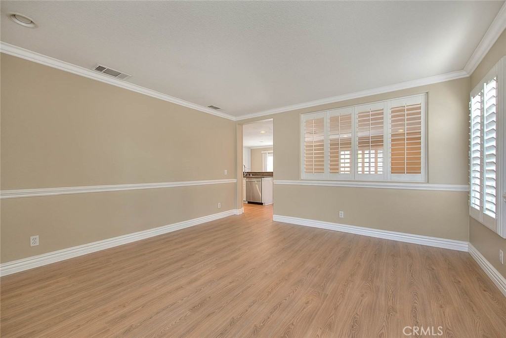 5729 Stanfield Ct - Photo 5 of 50