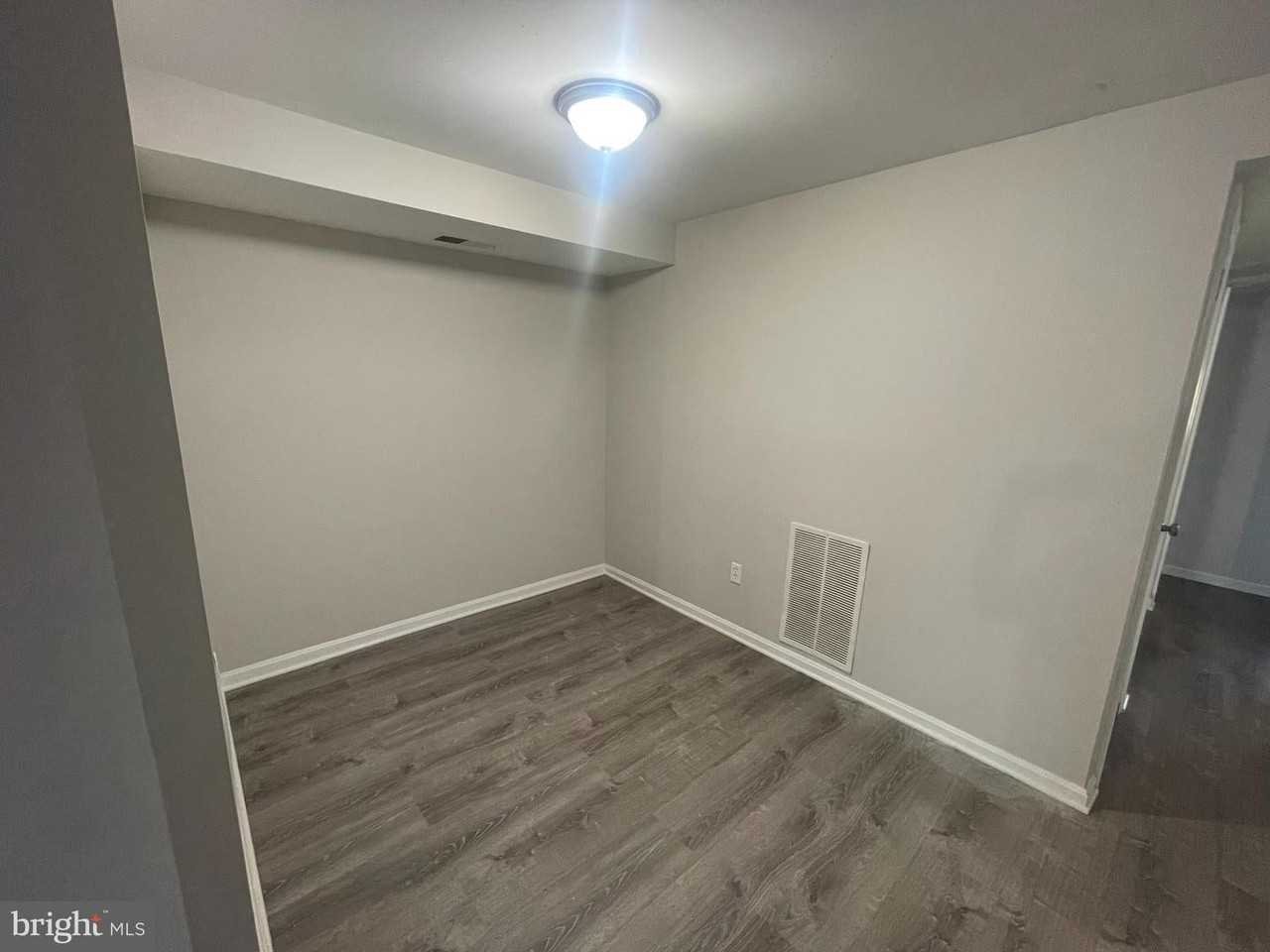 3470 Summit Ct Ne - Photo 5 of 15