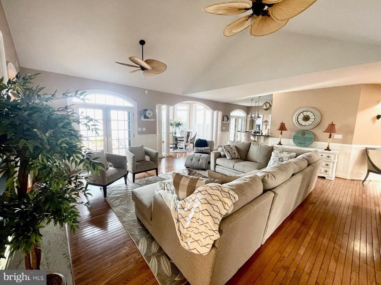 7426 Little Chatterton Ln - Photo 5 of 39