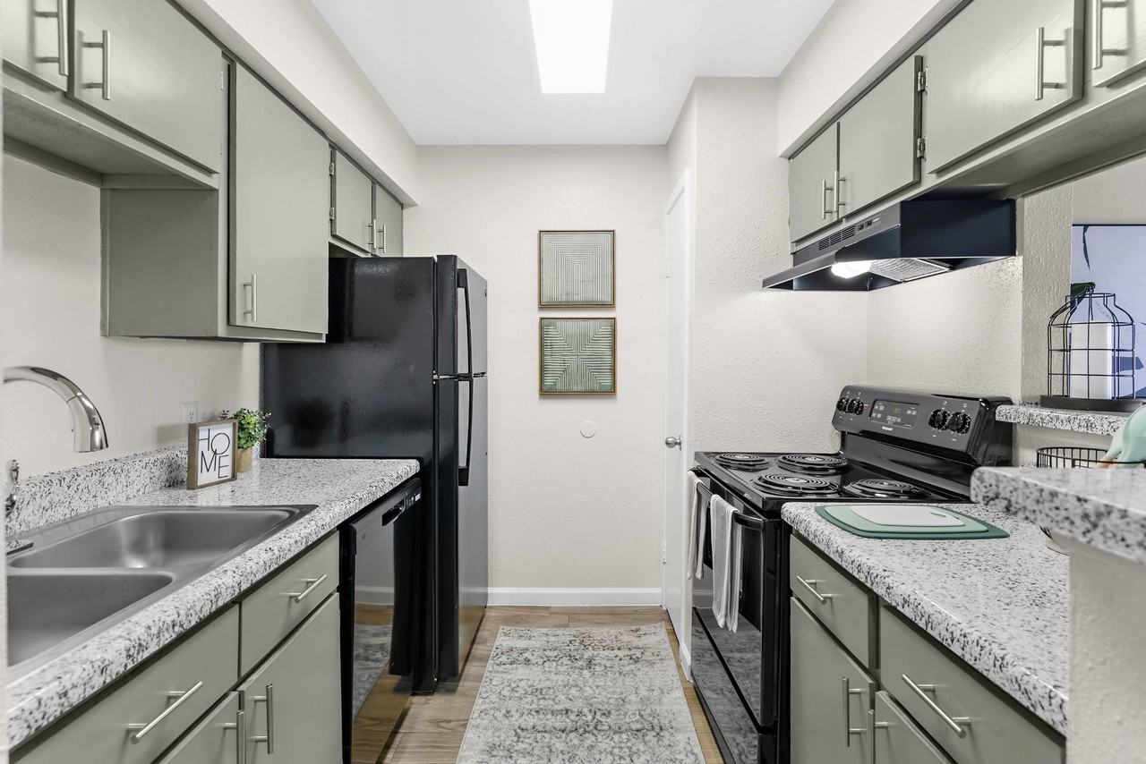 Sonoma Apartments - Photo 3 of 46