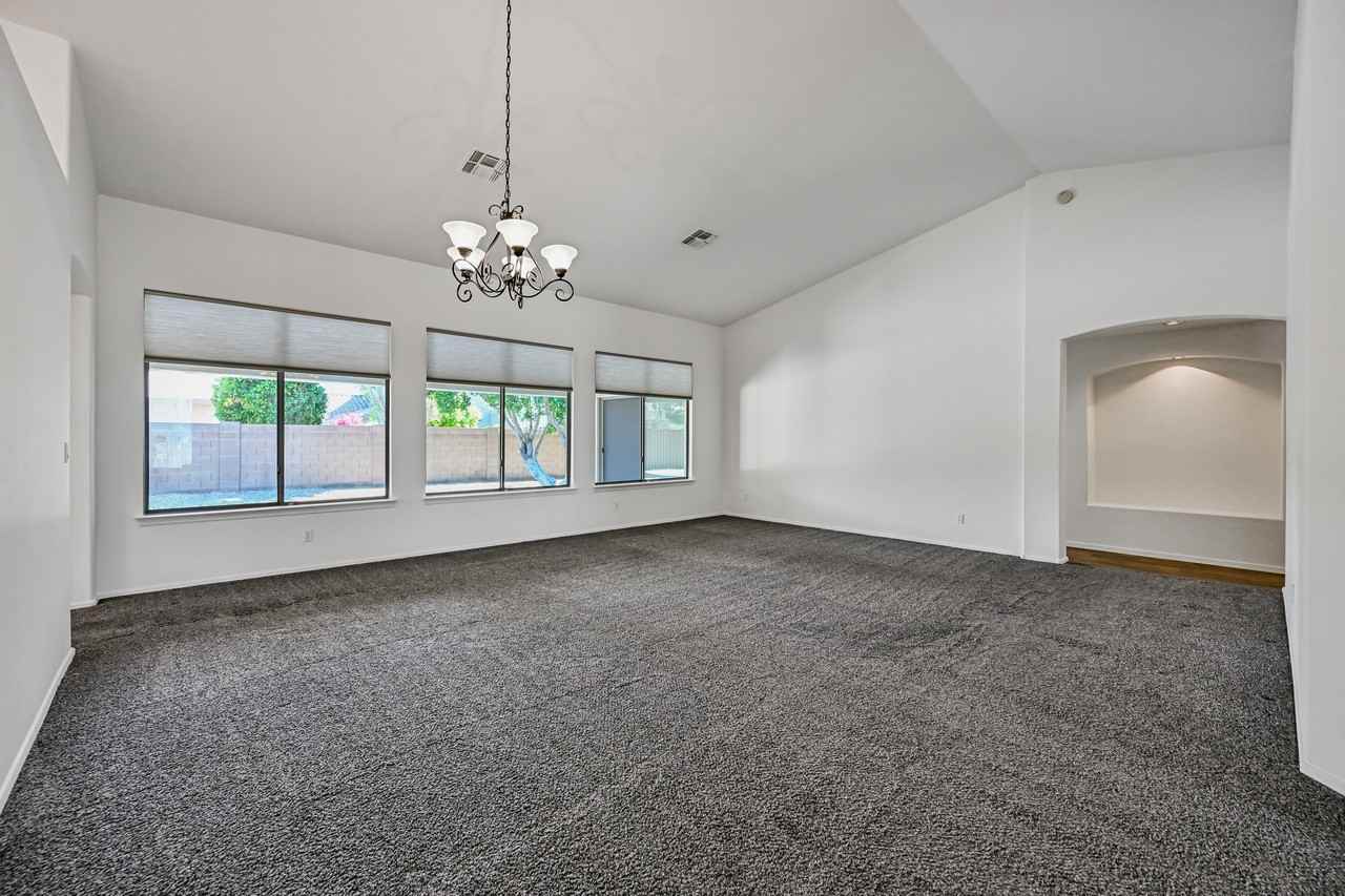 4463 East Downing Circle - Photo 5 of 34