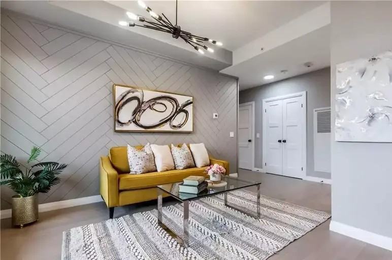 73 Arthur St S #510 - Photo 2 of 8