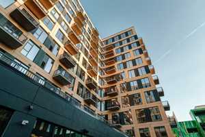 featured image of 433 W Broad St