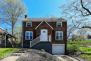 featured image of 299 Barclay Ave
