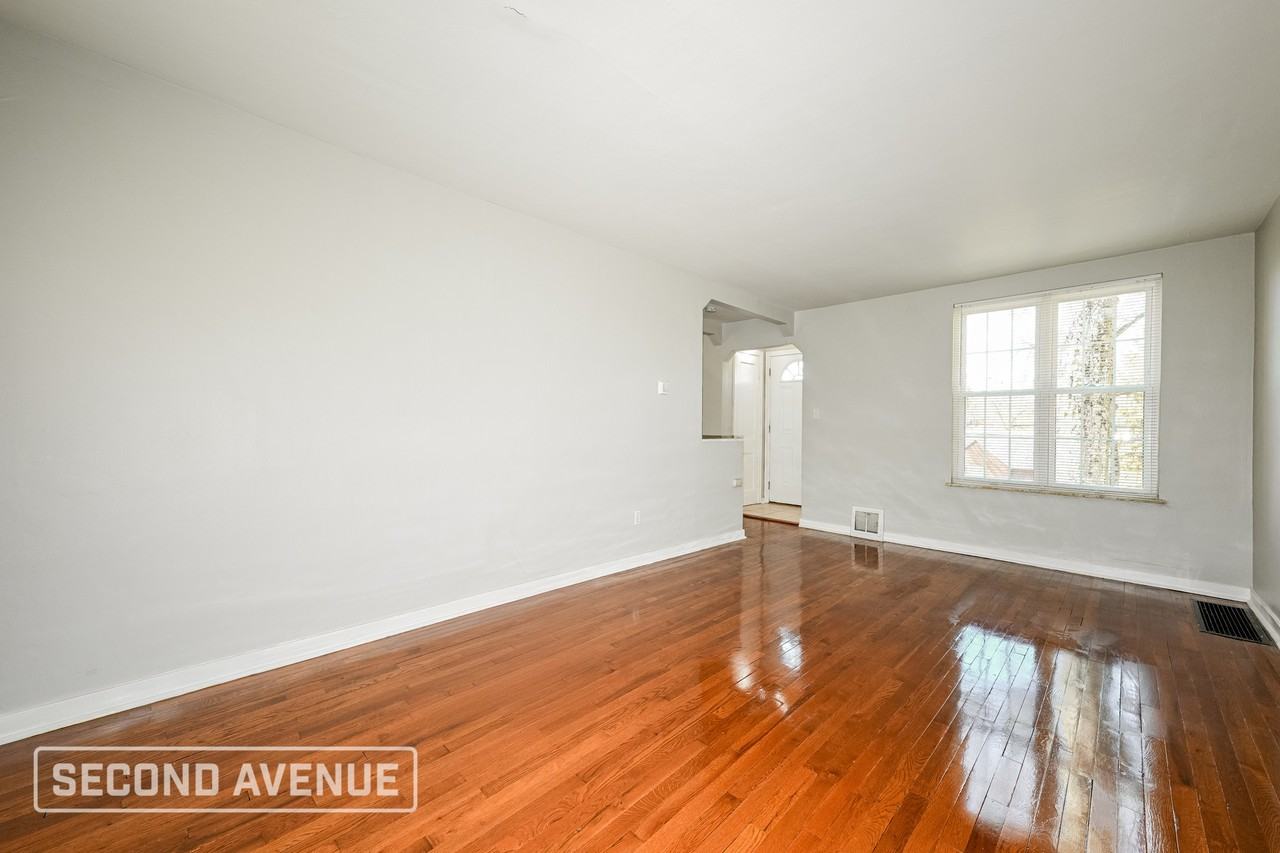 299 Barclay Ave - Photo 5 of 24