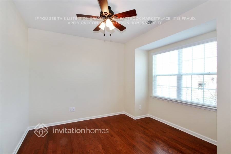 140 Glastonbury Dr - Photo 6 of 15