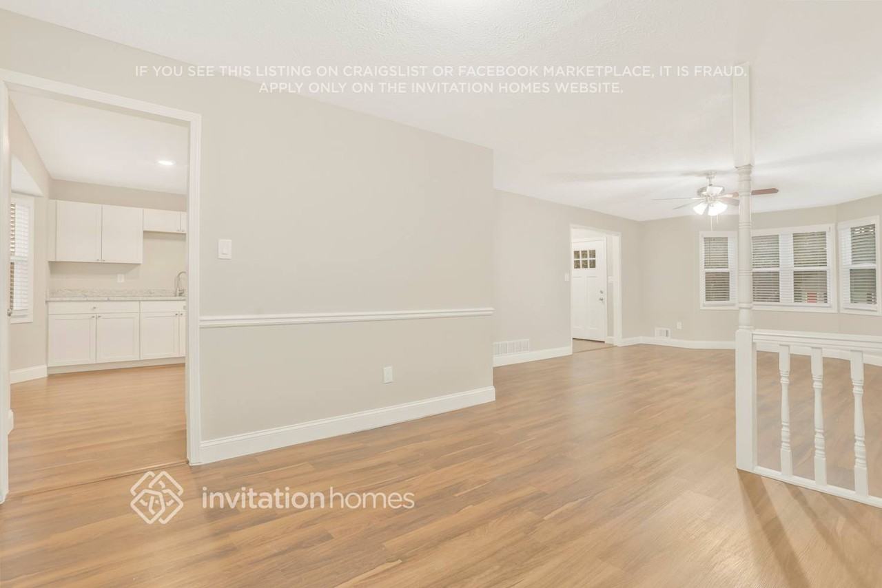 2404 Hillboro Cir Sw - Photo 7 of 26