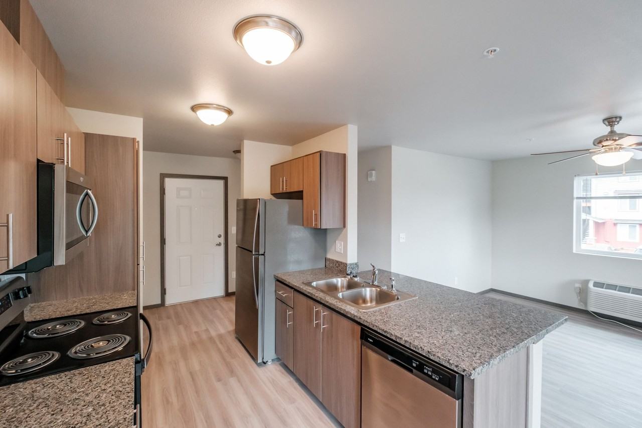 Cherry Glen Apartments - Photo 3 of 50