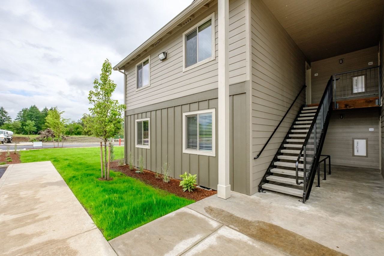 Santiam Gateway Apartments - Photo 7 of 50