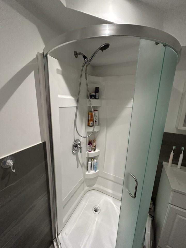 121 Cheritan Ave #2B - Photo 7 of 10