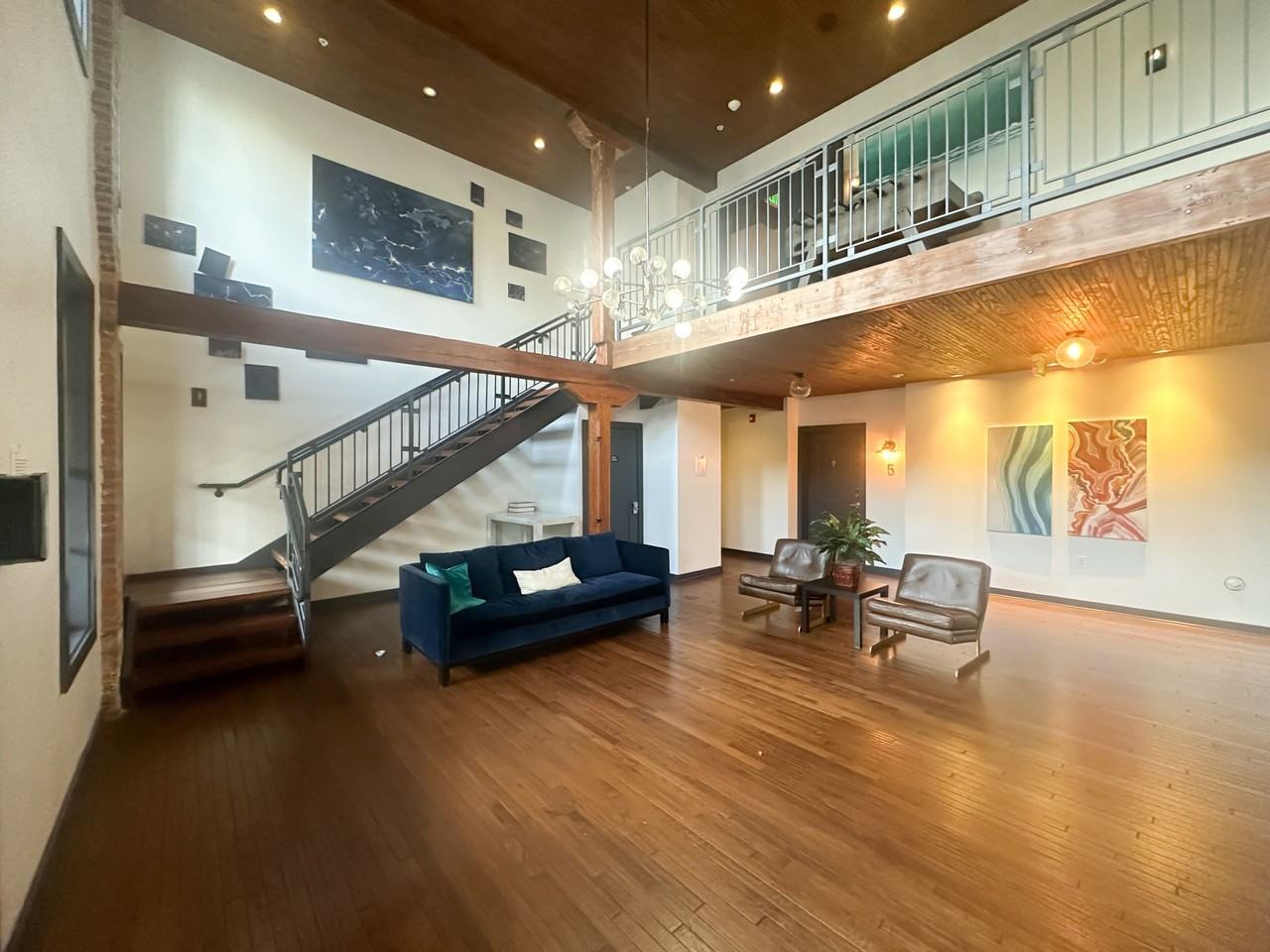 THE PORTLAND APARTMENTS - Photo 4 of 29