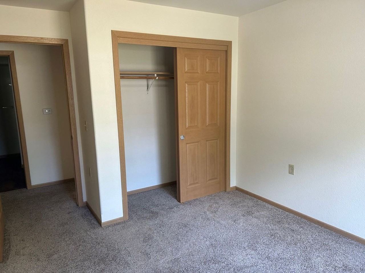 Madison Apartments - Photo 5 of 38