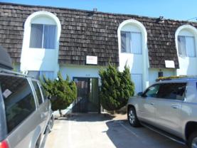 639 10 Street - Photo 1 of 1