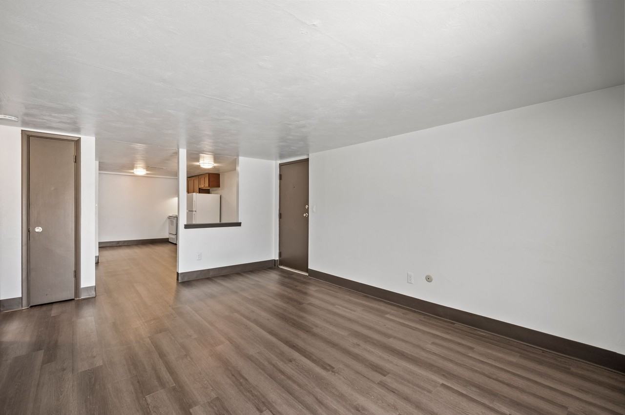 Landmark Apartments - Photo 3 of 46