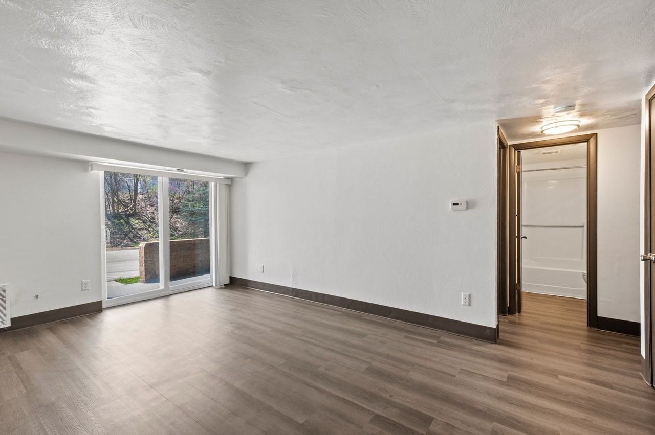 Landmark Apartments - Photo 4 of 46