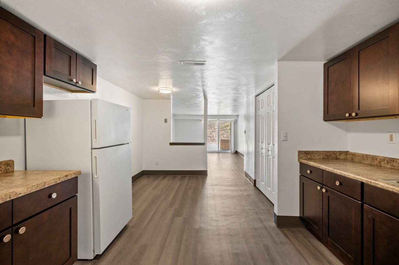 Landmark Apartments - Photo 7 of 46