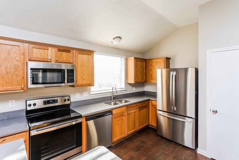 312 Singleton Dr - Photo 7 of 16