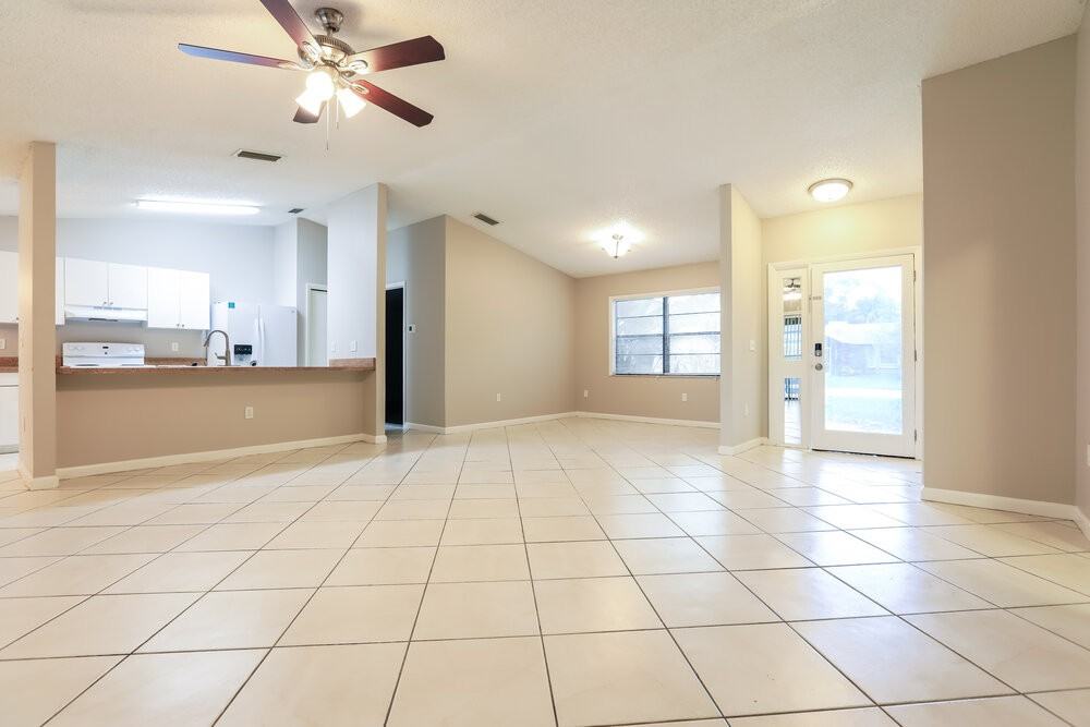 2473 Guthrie Cir - Photo 3 of 16