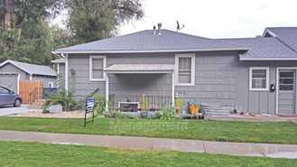 222 1/2 S Loomis Ave - Photo 1 of 1