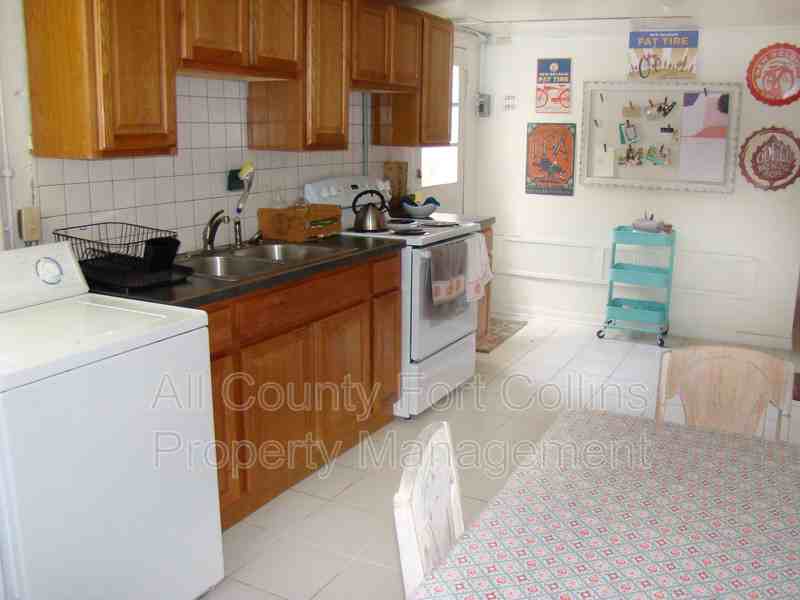 222 1/2 S Loomis Ave - Photo 7 of 9