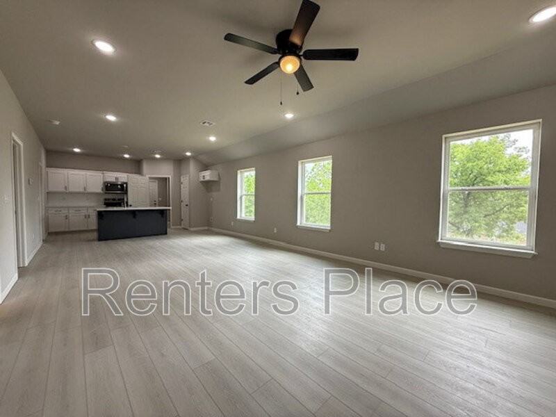 501 N 5th St - Photo 2 of 12