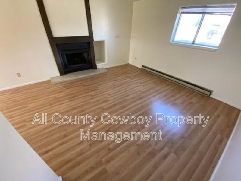 704 Ferris Ct #2 - Photo 3 of 8