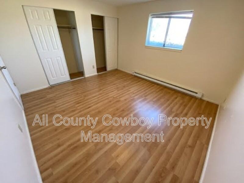704 Ferris Ct #2 - Photo 5 of 8