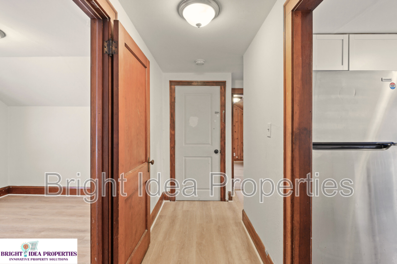 969 Lawson Ave E - Photo 4 of 18