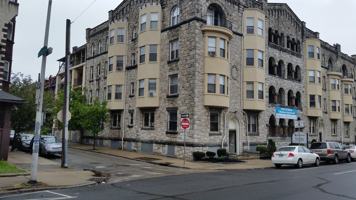 featured image of 4524 Walnut St