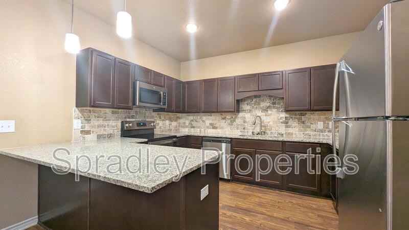 1041 Hibiscus Unit A - Photo 3 of 9