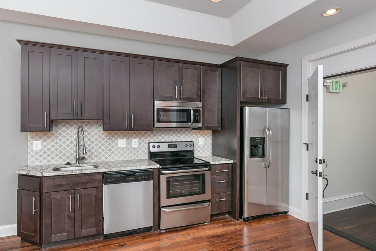814 Cathedral Street - 9175 - Photo 2 of 35
