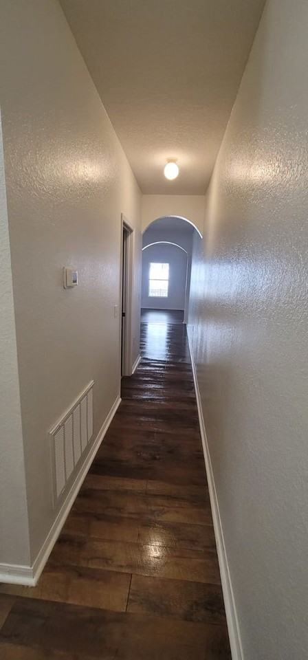 1004 Park Central Cir - Photo 6 of 8