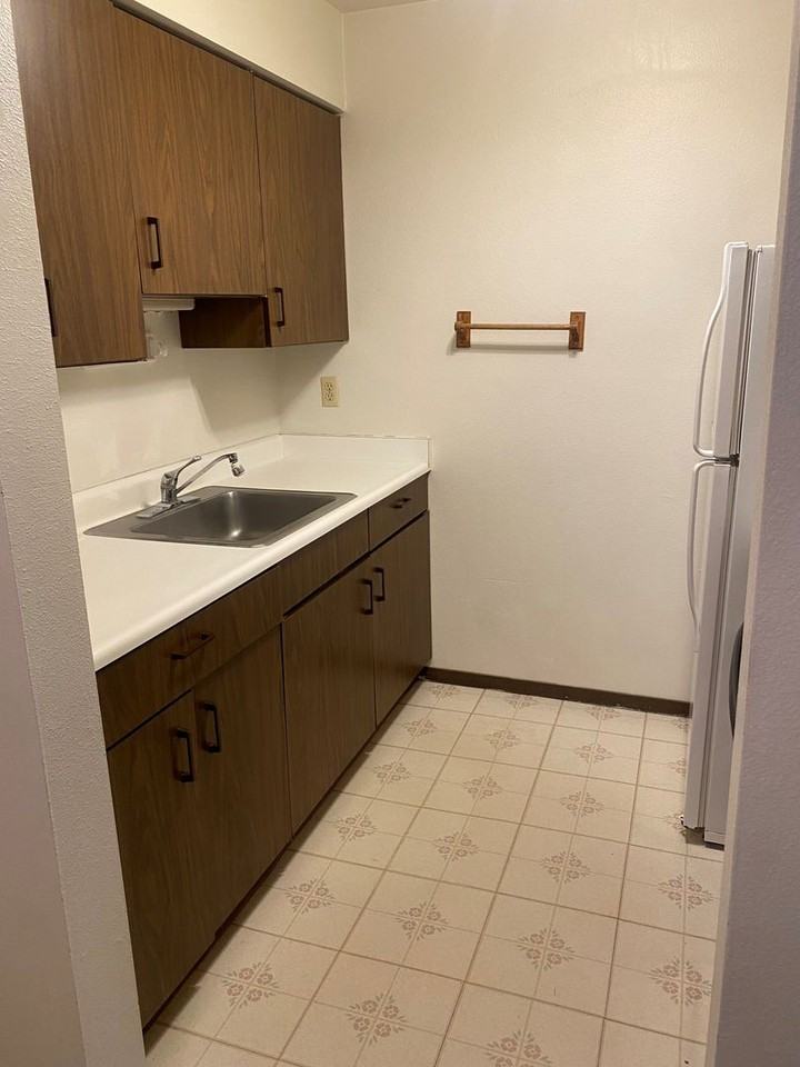 228 Enterprise St #1 - Photo 6 of 12