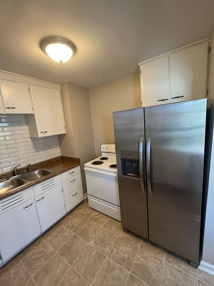 263 E Beechwold Blvd - Photo 7 of 22