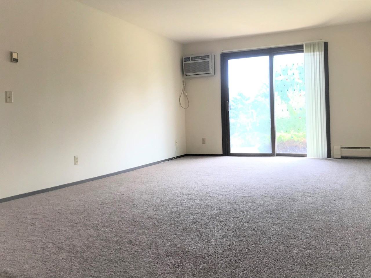 FLP 4510 Thurston Lane - Photo 3 of 21