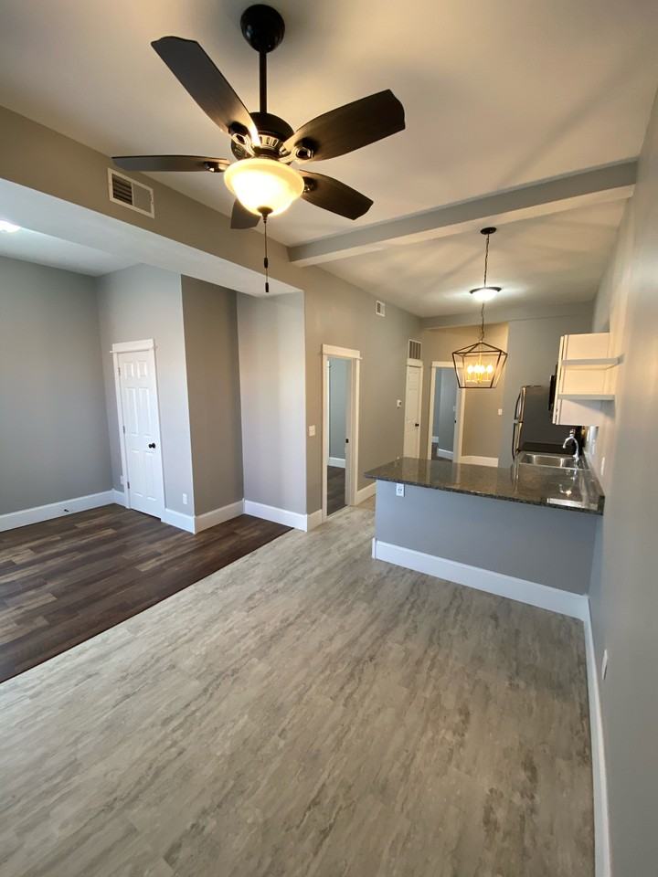 201 West Avenue-Ironhorse Flats - Photo 5 of 37