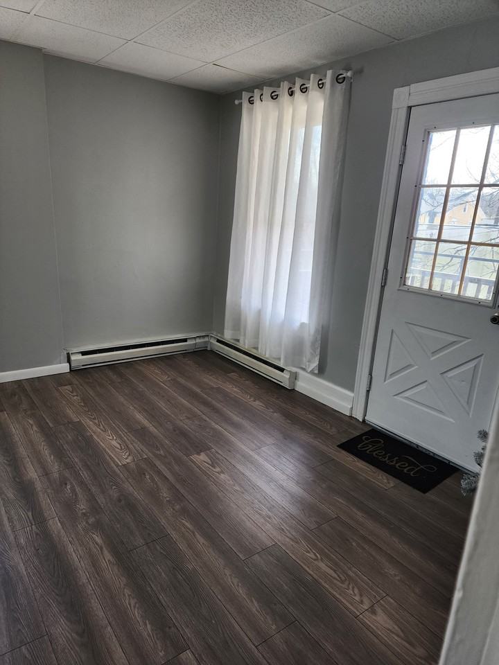 Newton (188 Spring Street) - Photo 2 of 3