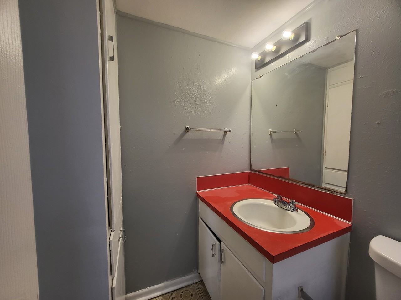 1318 North 18th Street - Photo 5 of 21