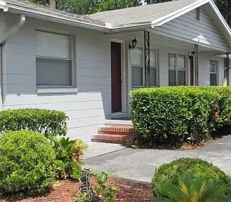 TIMUQUANA GARDENS - Photo 7 of 9