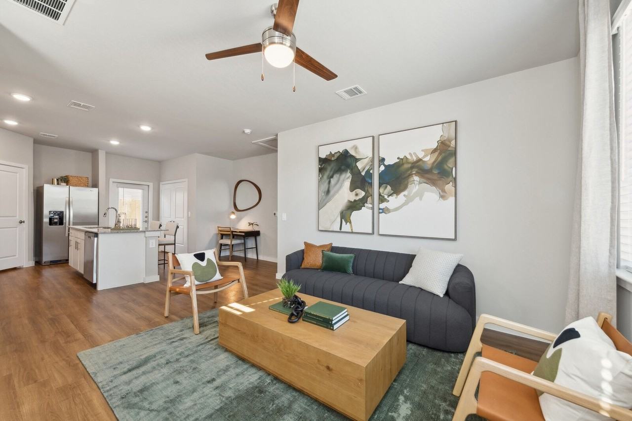 Ascend on Potranco - Photo 3 of 16