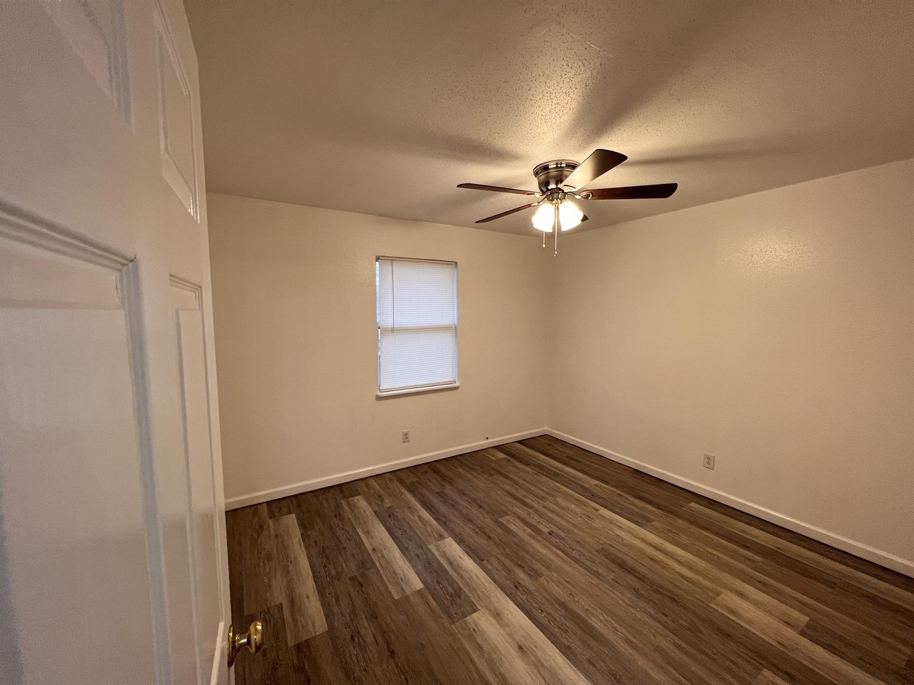 411 East Osborn Sparta IL 62286 - Photo 6 of 9